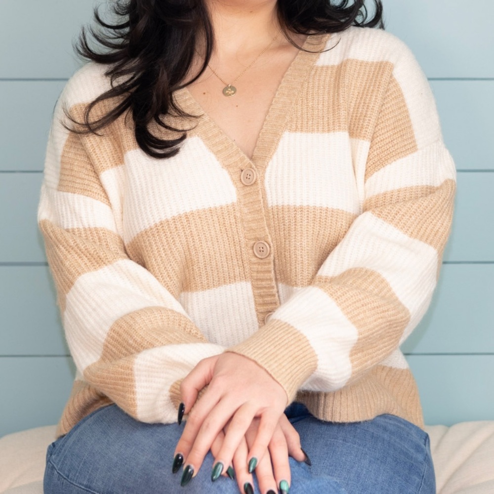 American Eagle V- Neck Striped Beige & Cream White Cardigan